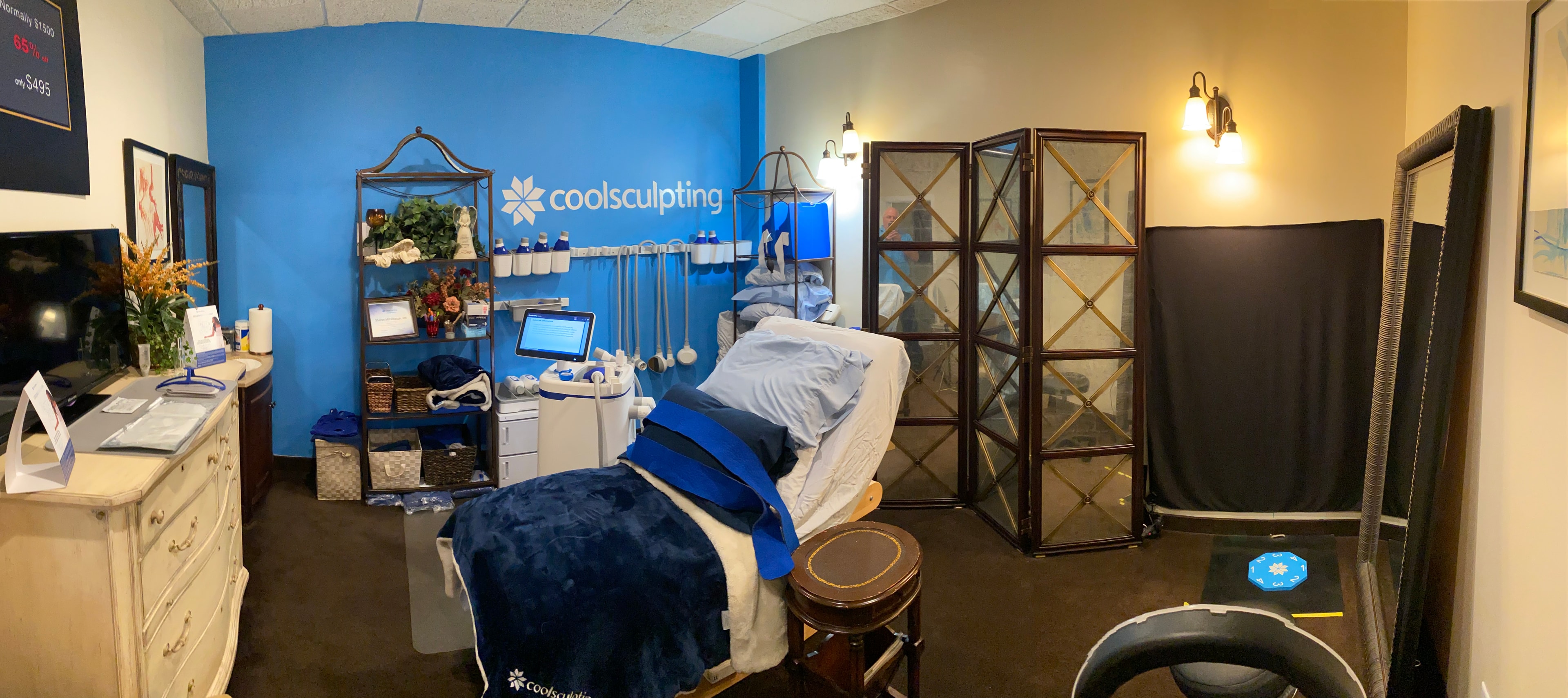 CoolSculpting and CoolTone treatment room at Elite Laser Center